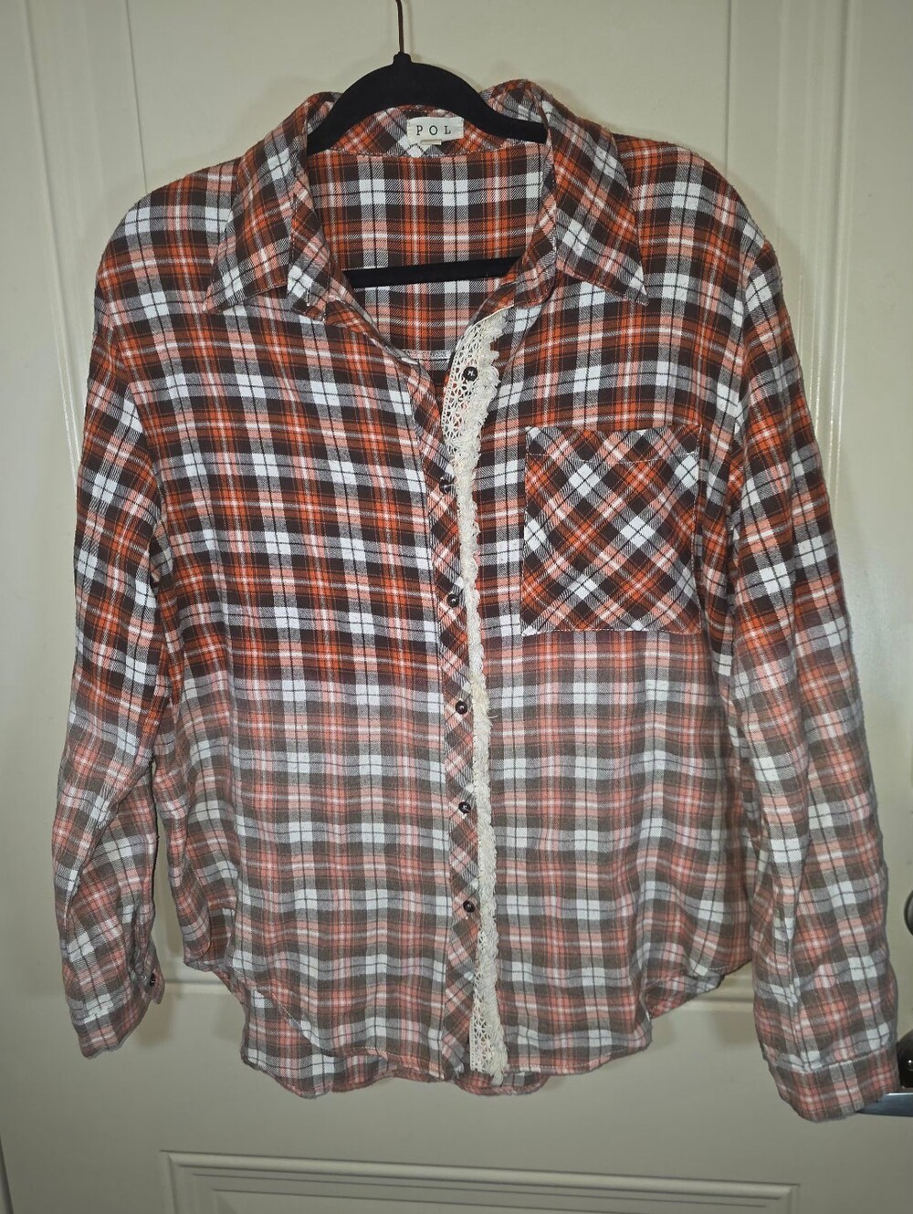 POL Women’s plaid button-down flannel in earthy rust, burnt orange, brown, cream